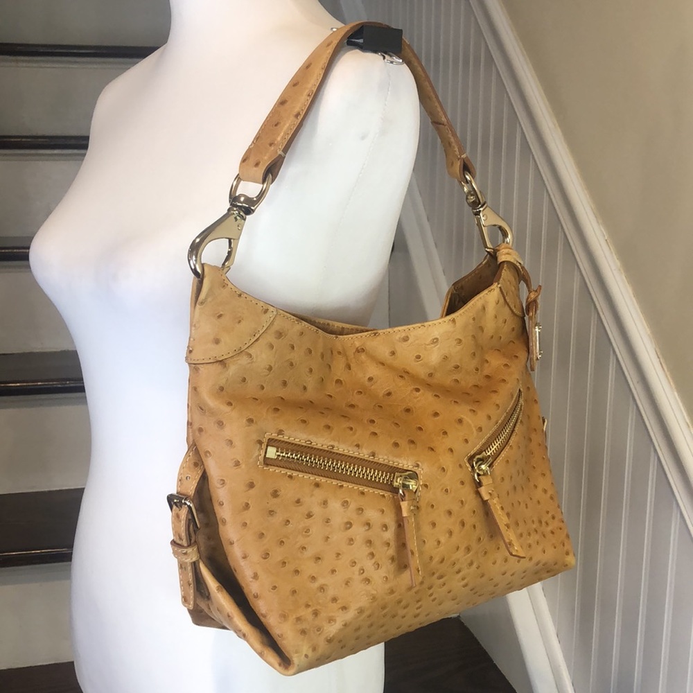 Vintage DOONEY & BOURKE Camel Ostrich Print Leather Shoulder Bag Hobo Design - Picture 4 of 14
